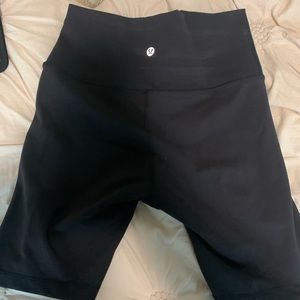 align 8’ biker shorts